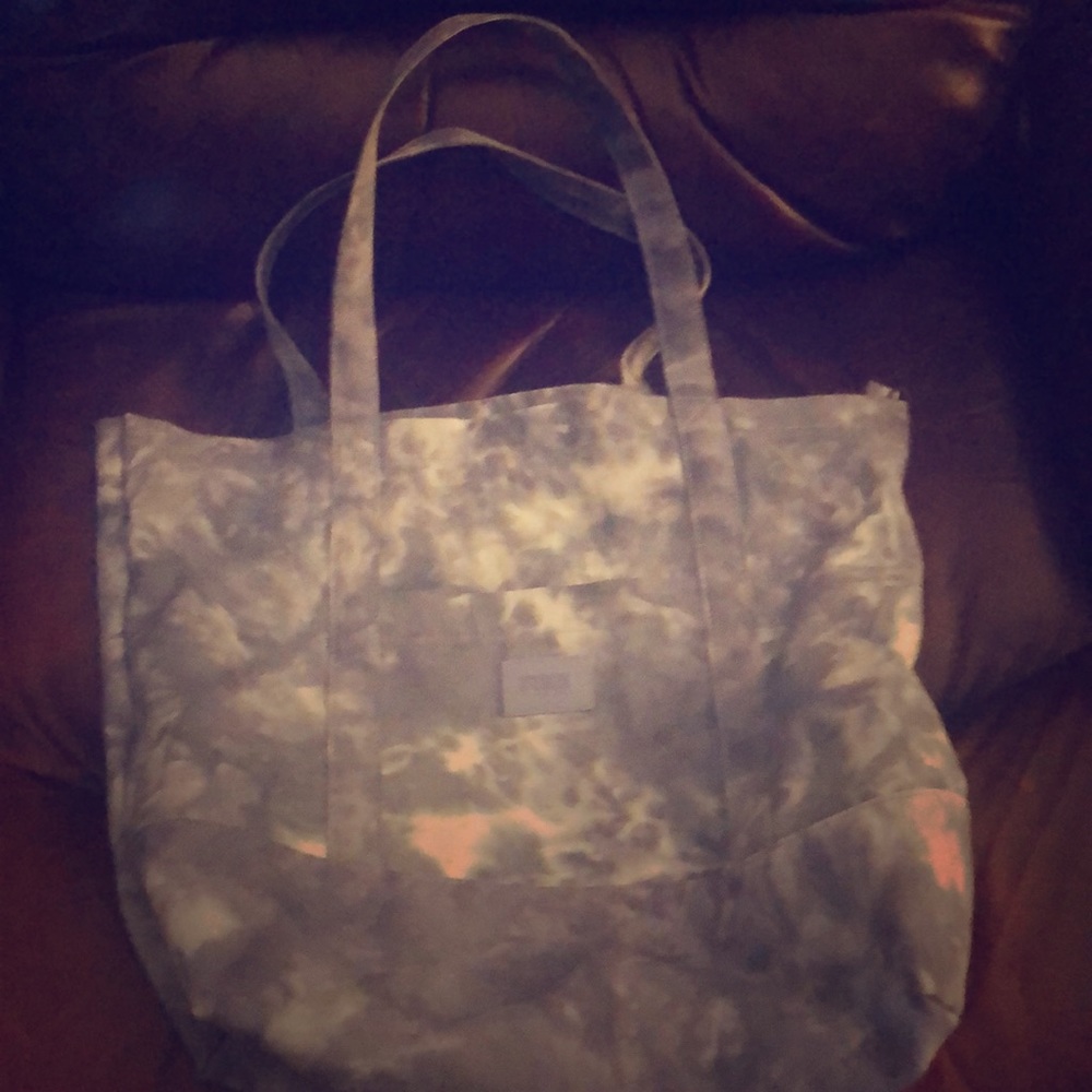 Pink tote bag